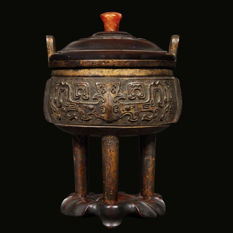 



A BRONZE INCENSE BURNER, CHINA, QING DYNASTY, 18TH CENTURY  - Auction Asian Art | 东方艺术 - Pandolfini Casa d'Aste