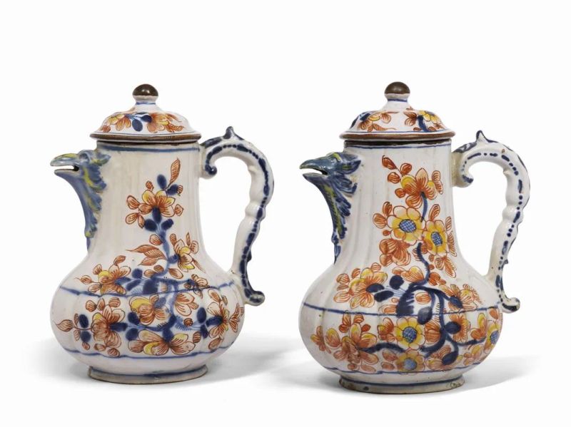 COPPIA DI CAFFETTIERE, MILANO, FELICE CLERICI, 1780 CIRCA  - Auction The charm and splendour of maiolica and porcelain: the Pietro Barilla Collection and an important Roman collection - Pandolfini Casa d'Aste
