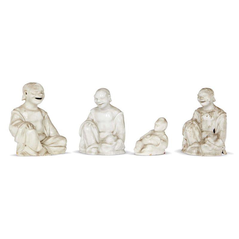 GROUP OF FOUR FIGURINES, CHINA, QING DYNASTY, 18TH CENTURY  - Asta Arte Orientale  东方艺术 - Pandolfini Casa d'Aste