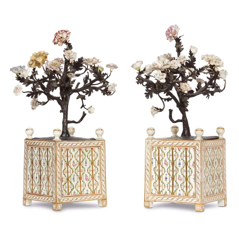 A PAIR OF CLIGNANCOURT FLOWERS PLANTERS, FRANCE, 1770/1780 CIRCA  - Auction INTERNATIONAL FINE ART - Pandolfini Casa d'Aste
