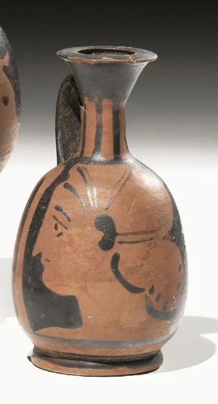 Lekythos ariballica a figure rosse&nbsp;&nbsp;&nbsp;&nbsp;&nbsp;&nbsp;&nbsp;&nbsp;&nbsp;&nbsp;&nbsp;&nbsp;&nbsp;&nbsp;&nbsp;&nbsp;&nbsp;&nbsp;&nbsp;&nbsp;&nbsp;&nbsp;&nbsp;&nbsp;&nbsp;&nbsp;&nbsp;&nbsp;&nbsp;&nbsp;&nbsp;&nbsp;&nbsp;&nbsp;&nbsp;&nbsp;&nbsp;&nbsp;&nbsp;&nbsp;  - Auction Antiquities - Pandolfini Casa d'Aste