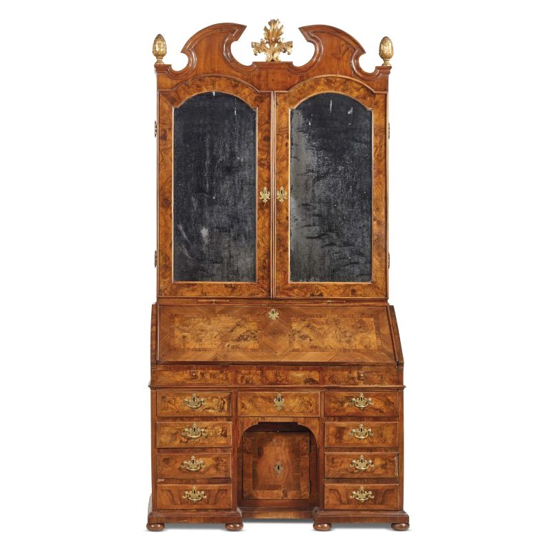 AN SOUTHERN-ITALY BUREAU TRUMEAU, 18TH CENTURY  - Auction FURNITURE, OBJECTS OF ART AND SCULPTURES FROM PRIVATE COLLECTIONS - Pandolfini Casa d'Aste