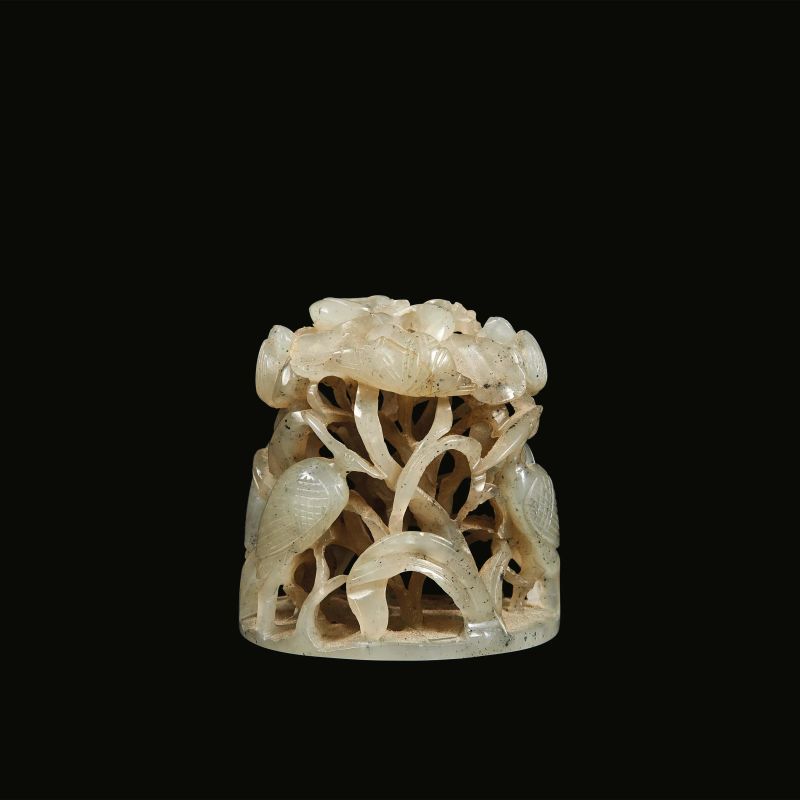 



INTAGLIO IN GIADA CON VOLUTE DI RAMI E FOGLIE, CINA, DINASTIA YUAN-MING, SEC. XIV-XV  - Asta Arte Orientale | 东方艺术 - Pandolfini Casa d'Aste