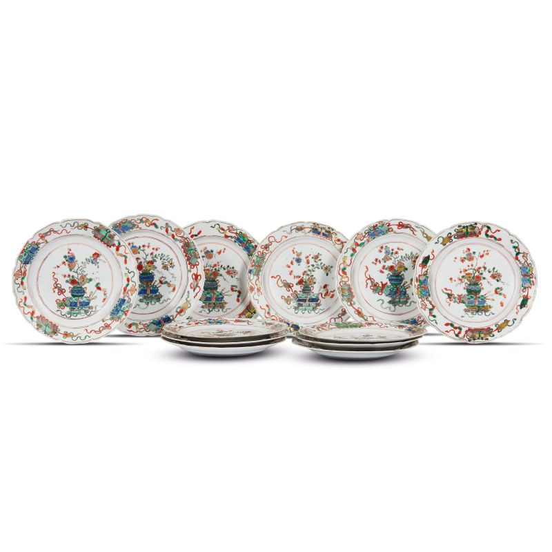 



SERIE DI 12 PIATTI, CINA, DINASTIA QING, SEC. XVIII  - Asta Asian Art | 东方艺术 - Pandolfini Casa d'Aste