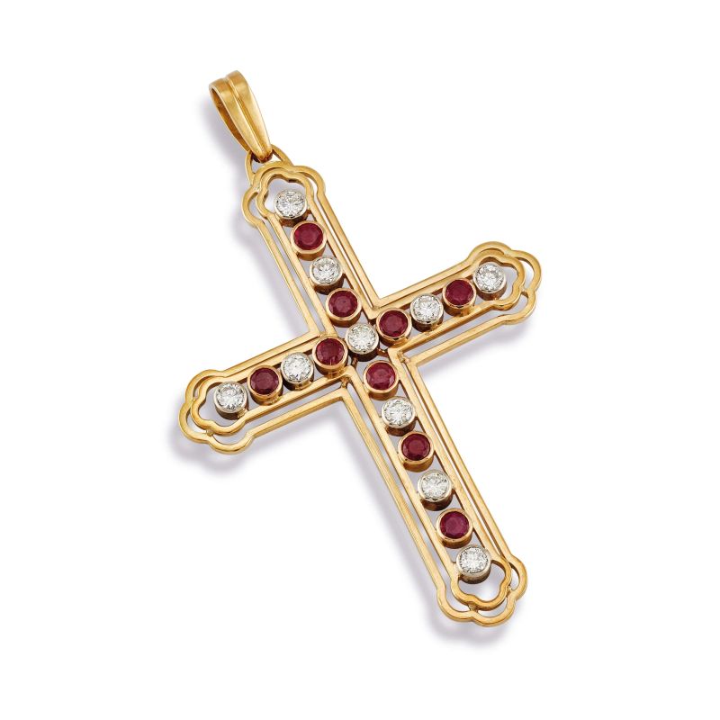 



RUBY AND DIAMOND PENDANT CROSS IN 18KT YELLOW GOLD  - Auction JEWELS - Pandolfini Casa d'Aste