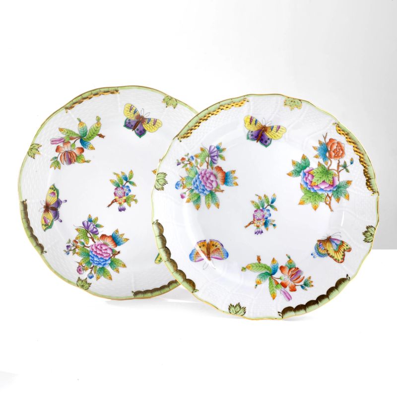 Coppia di piatti della serie Queen Victoria  - Asta Asta a tempo | Design e arti decorative del '900 - Pandolfini Casa d'Aste