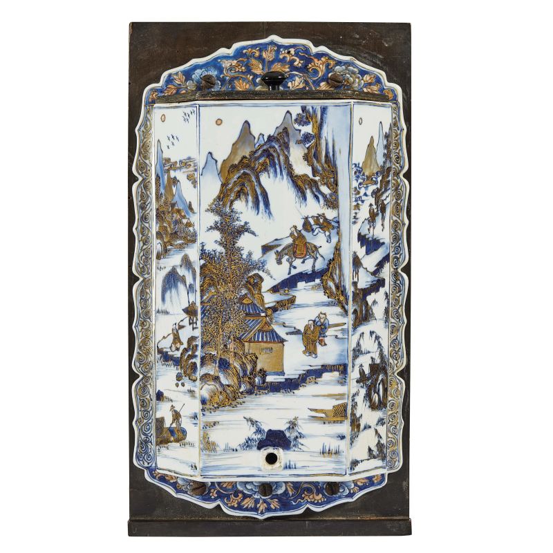 A WALL VASE, CHINA, QING DYNASTY, 18TH CENTURY  - Auction Asian Art  东方艺术 - Pandolfini Casa d'Aste