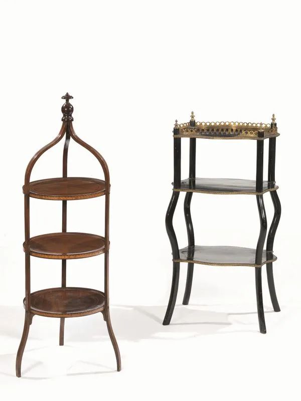 Due etagere, Francia, fine sec. XIX, in legno ebanizzato, profili in bronzo  - Auction European Furniture - Pandolfini Casa d'Aste