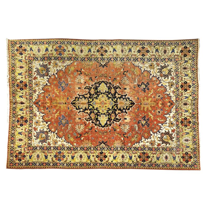 A PERSIAN TABRIZ CARPET, CIRCA 1900  - Auction FURNITURE AND WORKS OF ART FROM PRIVATE COLLECTIONS - Pandolfini Casa d'Aste