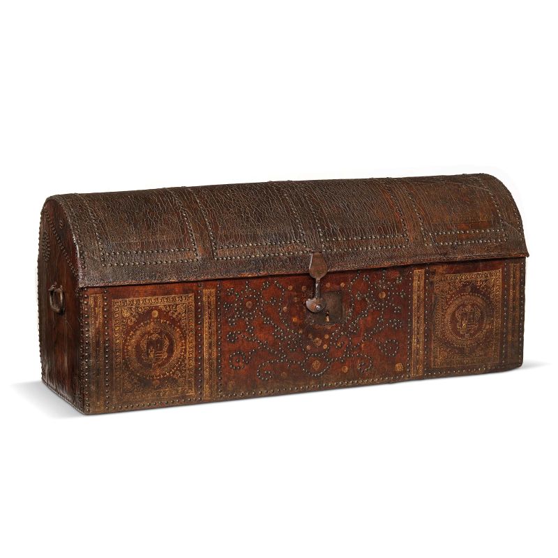 



A NORTHERN ITALY CASKET, 18TH CENTURY  - Auction FURNITURE, WORKS OF ART AND MAJOLICA - Pandolfini Casa d'Aste