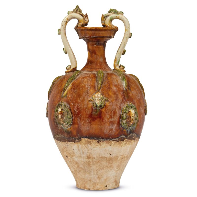 



A SANCAI-GLAZED AMPHORA WITH DRAGON-HEAD HANDLES, CHINA, TANG DYNASTY, 7TH/8TH CENTURY  - Auction Asian Art | 东方艺术 - Pandolfini Casa d'Aste