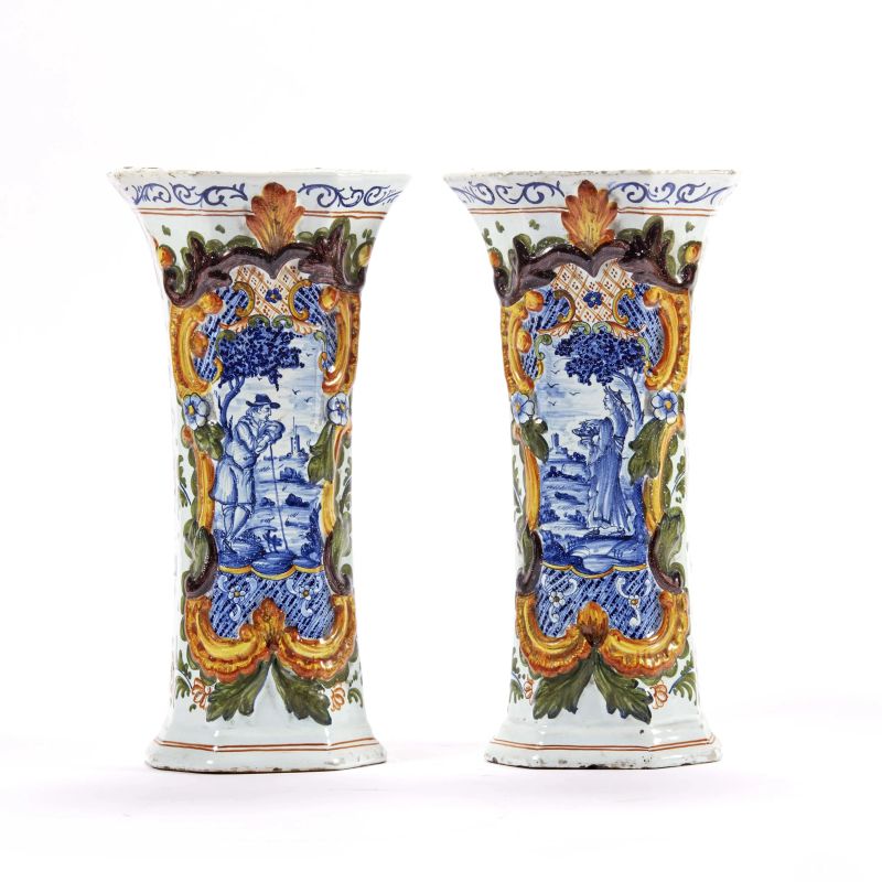 A PAIR OF DELFT VASES, 19TH CENTURY  - Auction ONLINE AUCTION | ARREDARE CON STILE. MOBILI E OGGETTI D'ARTE - Pandolfini Casa d'Aste