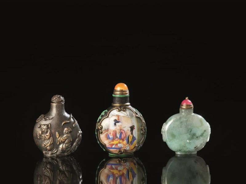 TRE SNUFF BOTTLES, CINA, SECC. XIX-XX  - Asta Arte Orientale - Pandolfini Casa d'Aste