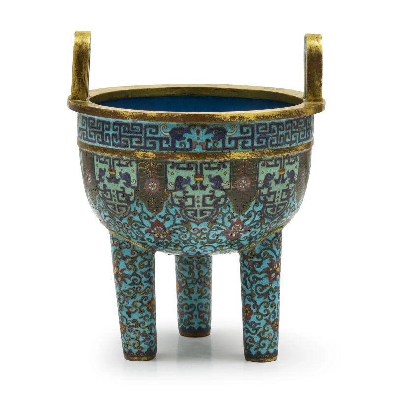 



A CLOISONN&Eacute; ENAMEL TRIPOD CENSER (DING), CHINA, QING DYNASTY, SEC. XIX  - Asta Arte Orientale | 东方艺术 - Pandolfini Casa d'Aste