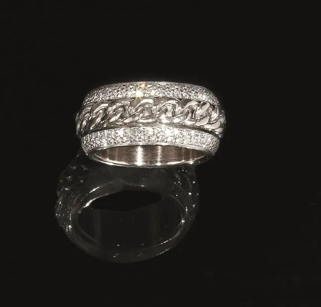Anello, Piaget, in oro bianco e diamanti  - Auction Important Jewels and Watches - I - Pandolfini Casa d'Aste