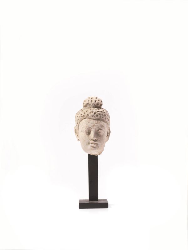 



A PLASTER HEAD, PAKISTAN/AFGHANISTAN, GANDHARA, 5TH CENTURY   - Auction Asian Art | 东方艺术 - Pandolfini Casa d'Aste