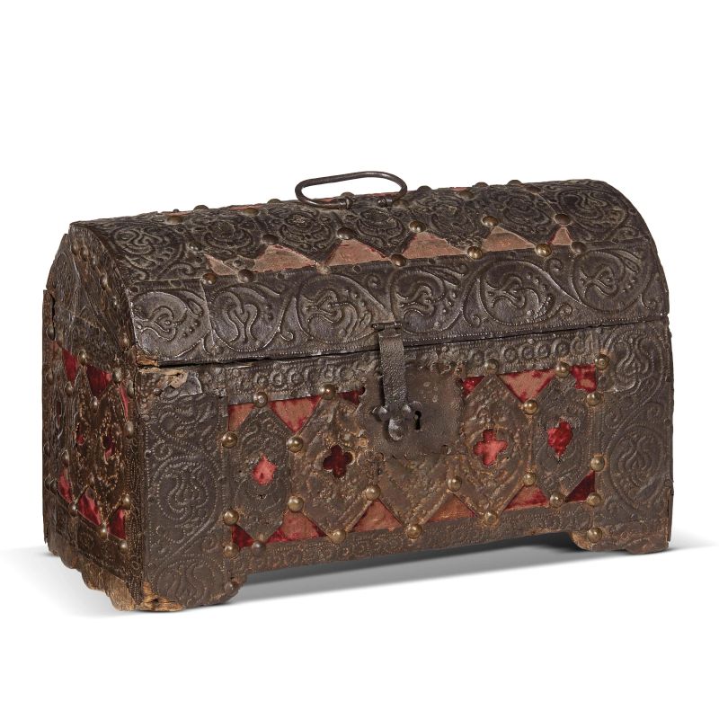 



A NORTHERN ITALY CASKET, 17TH CENTURY  - Auction FURNITURE, WORKS OF ART AND MAJOLICA - Pandolfini Casa d'Aste