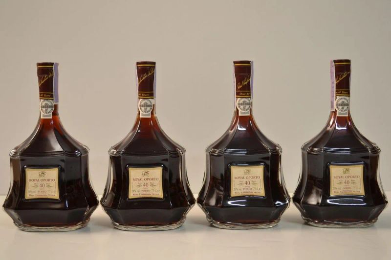 Real Companhia Velha Royal Oporto Over 40 Year Old Tawny Port  - Asta Vini e distillati da collezione da cantine selezionate - Pandolfini Casa d'Aste
