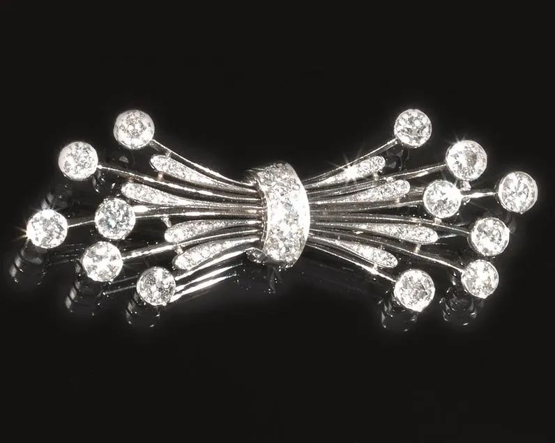 Spilla in platino e diamanti  - Auction Important Jewels and Watches - I - Pandolfini Casa d'Aste