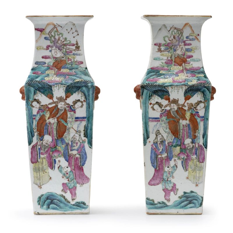 



A PAIR OF FAMILLE ROSE PORCELAIN SQUARE VASES, CHINA, TONGZHI PERIOD (1862&ndash;1874), QING DYNASTY   - Auction Asian Art | 东方艺术 - Pandolfini Casa d'Aste
