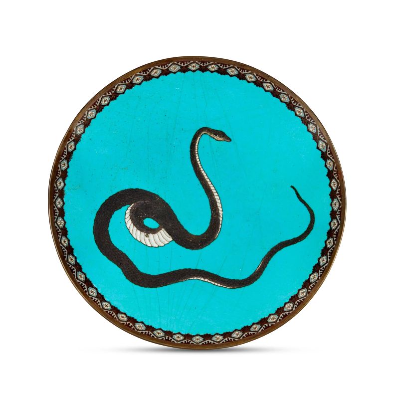 



CLOISONN&Eacute; DISH WITH SNAKE, JAPAN, XIX C.  - Auction Asian Art | 东方艺术 - Pandolfini Casa d'Aste