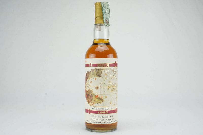Moon Import&rsquo;s Jamaican Rhum 1982  - Asta Summer Spirits | Rhum, Whisky e Distillati da Collezione - Pandolfini Casa d'Aste