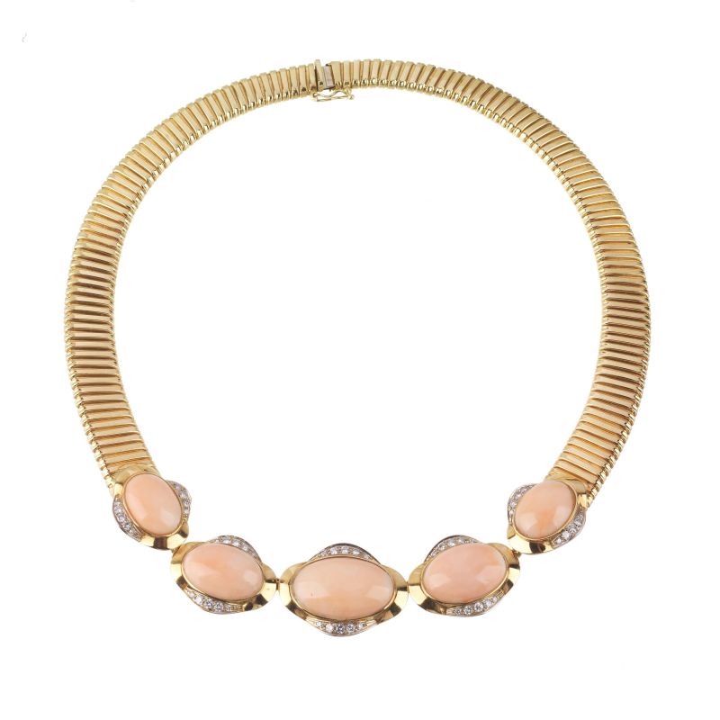 TUBOGAS ROSE CORAL AND DIAMOND NECKLACE IN 18KT YELLOW GOLD  - Auction ONLINE AUCTION | JEWELS - Pandolfini Casa d'Aste