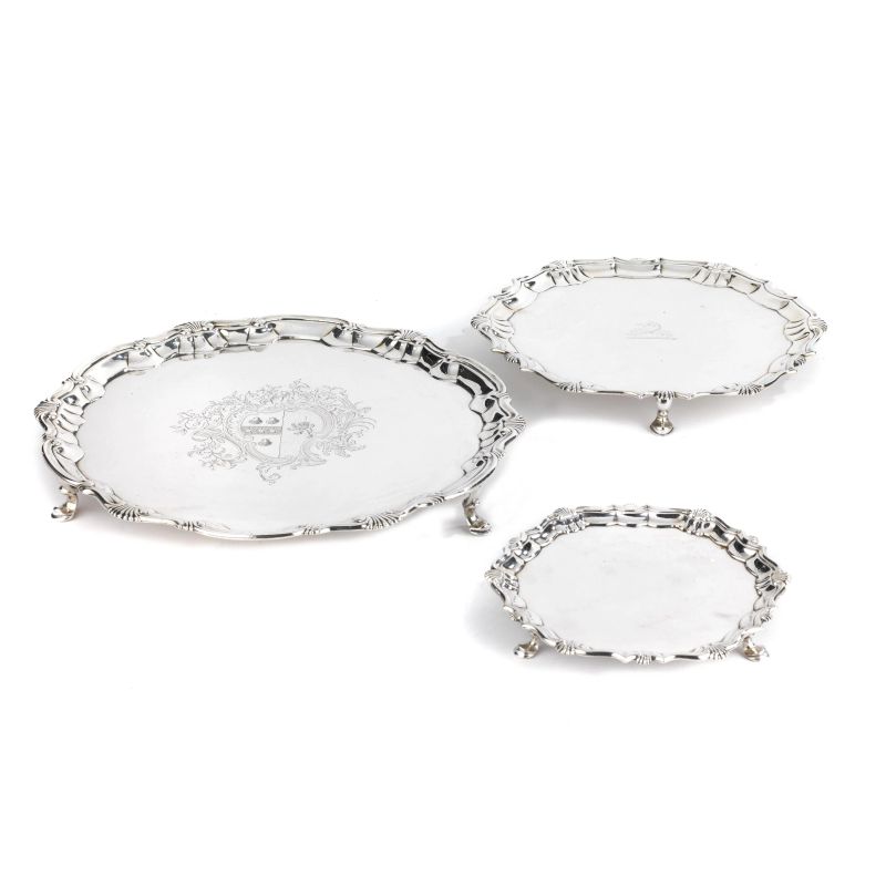 PICCOLO SALVER, LONDRA, 1744, ARGENTIERE JOHN ROBINSON  - Auction ITALIAN AND EUROPEAN SILVER - Pandolfini Casa d'Aste