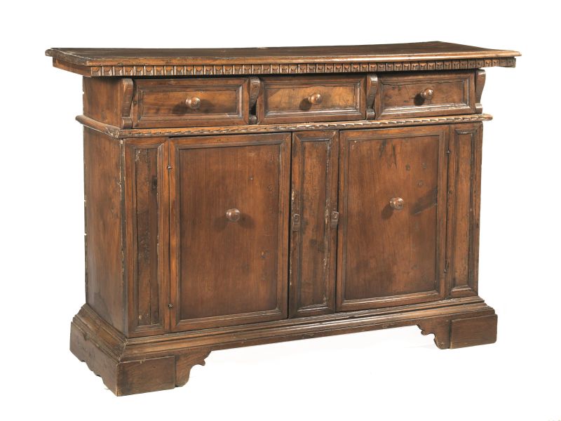 CREDENZA, TOSCANA, SECOLO XVII  - Auction TIMED AUCTION | PAINTINGS, SCULPTURES, SILVER , FURNITURE AND  WORKS OF ART - Pandolfini Casa d'Aste