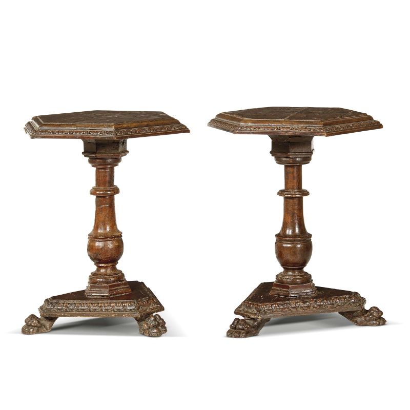 A PAIR OF SMALL TUSCAN TABLES, 16TH CENTURY  - Auction FURNITURE AND WORKS OF ART FROM PRIVATE COLLECTIONS - Pandolfini Casa d'Aste