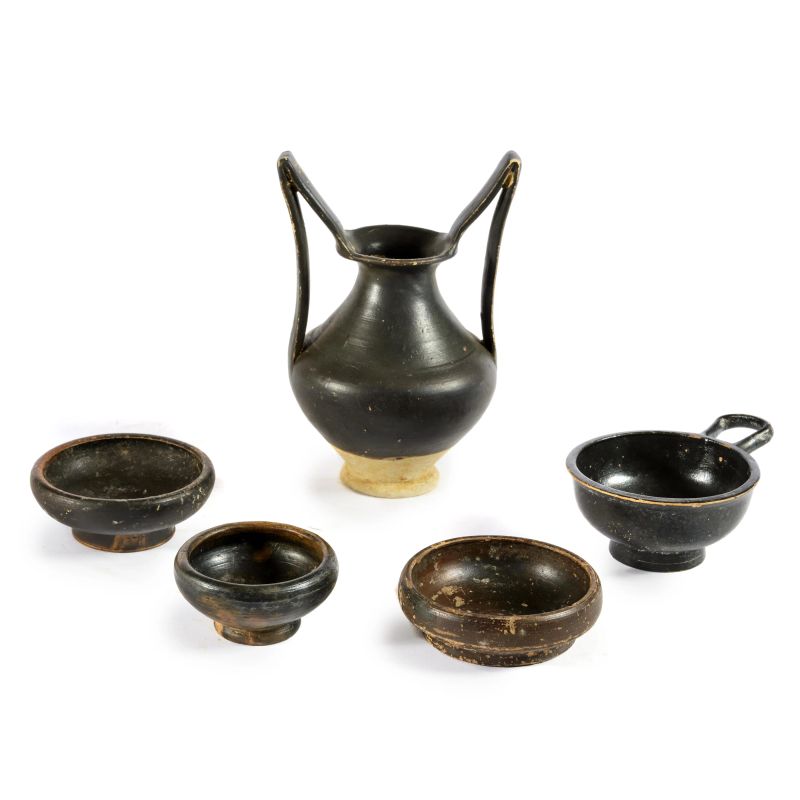 



GRUPPO DI VASELLAME  - Auction ANTIQUITIES - Pandolfini Casa d'Aste
