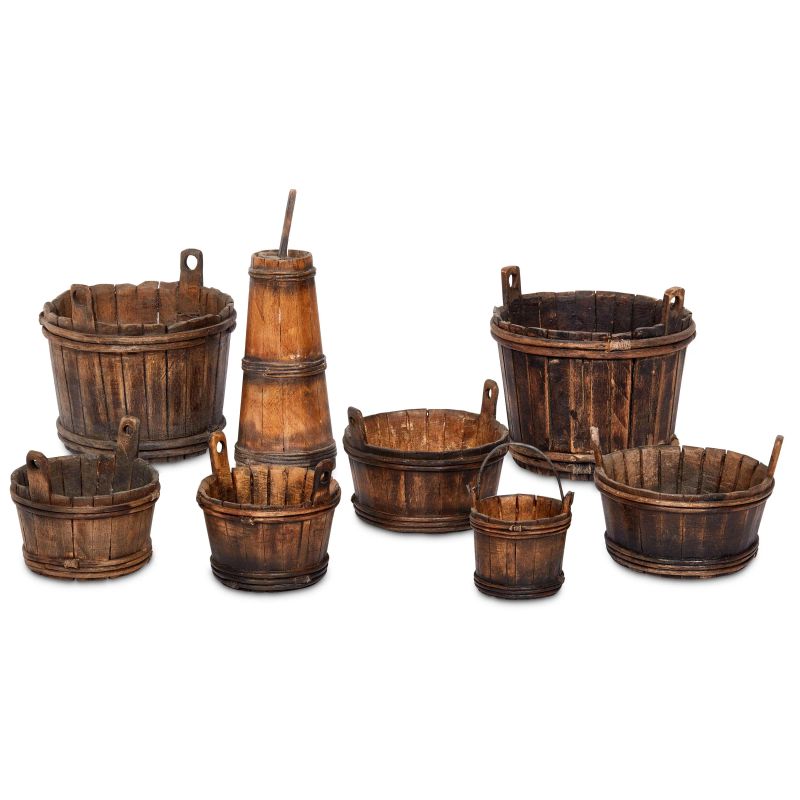 ASSORTIMENTO DI OTTO TINOZZE E MASTELLI, NAPOLI, SECOLO XIX/XX   - Asta PASTORI DA PRESEPE NAPOLETANI - Pandolfini Casa d'Aste