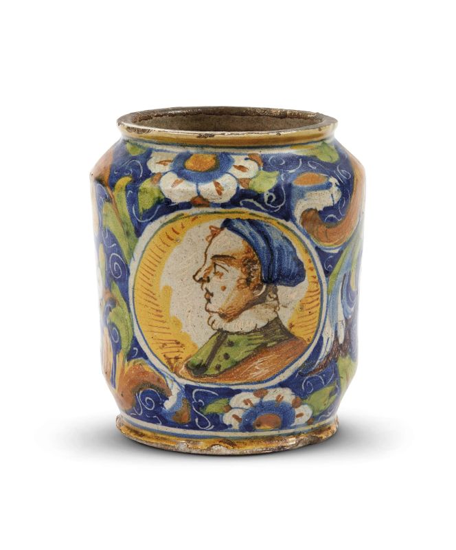 ALBARELLO, VENEZIA, DOMENICO DE’ BETTI DETTO MASTRO DOMENICO E COLLABORATORI, TERZO QUARTO SECOLO XVI  - Auction Important Renaissance Maiolica - Pandolfini Casa d'Aste