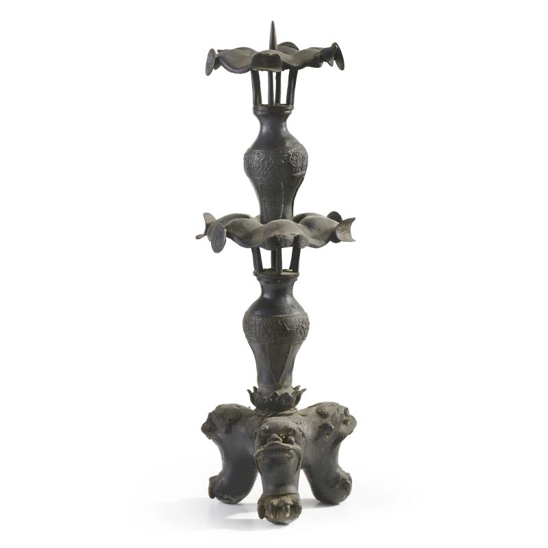 



A BRONZE RITUAL STAND, CHINA, MING DYNASTY   - Auction Asian Art | 东方艺术 - Pandolfini Casa d'Aste