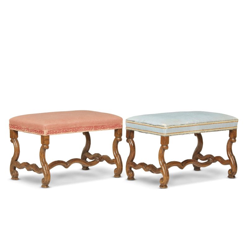 A PAIR OF LIGURIAN STOOLS, 17TH CENTURY  - Auction ONLINE AUCTION | ARREDARE CON STILE. MOBILI E OGGETTI D'ARTE - Pandolfini Casa d'Aste