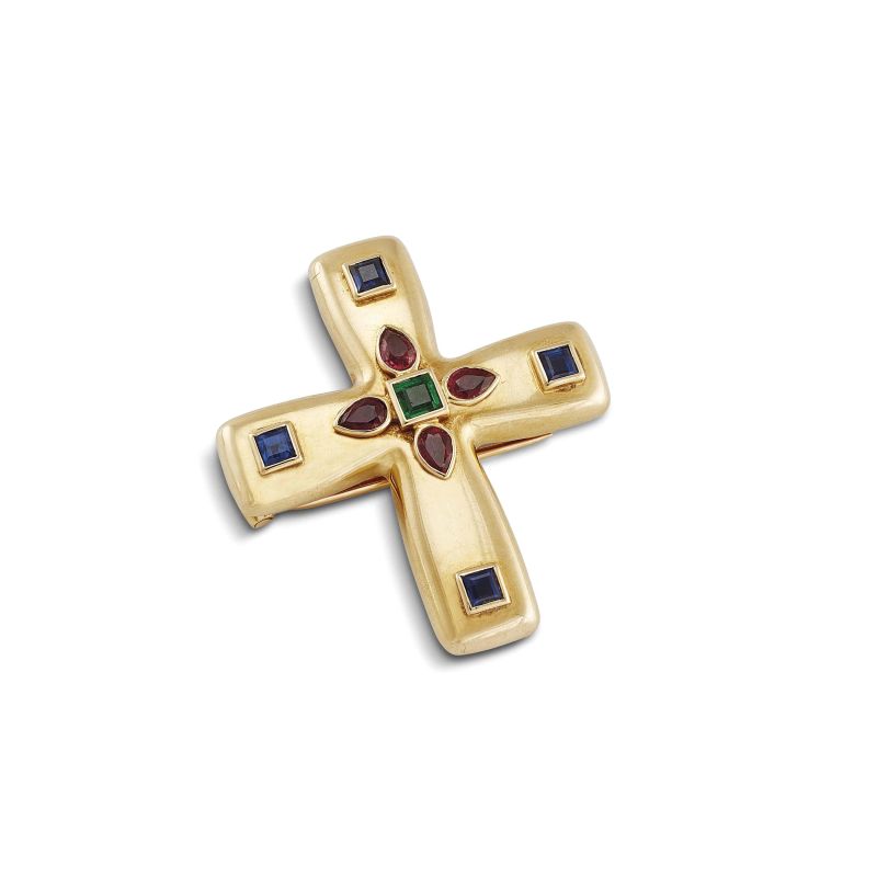 Cartier : CARTIER CROSS-SHAPED MULTI GEM PENDANT/BROOCH IN 18KT YELLOW GOLD  - Auction JEWELS - Pandolfini Casa d'Aste