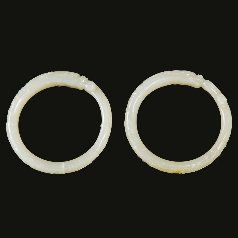 A PAIR OF JADE BRACELETS, CHINA, QING DYNASTY, 18TH CENTURY  - Auction Asian Art  东方艺术 - Pandolfini Casa d'Aste