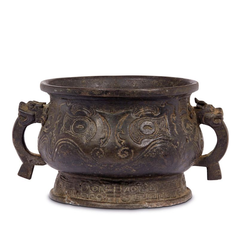 



A BRONZE GUI-FORM INCENSE BURNER, CHINA, LATE MING DYNASTY, 17TH CENTURY  - Auction Asian Art | 东方艺术 - Pandolfini Casa d'Aste