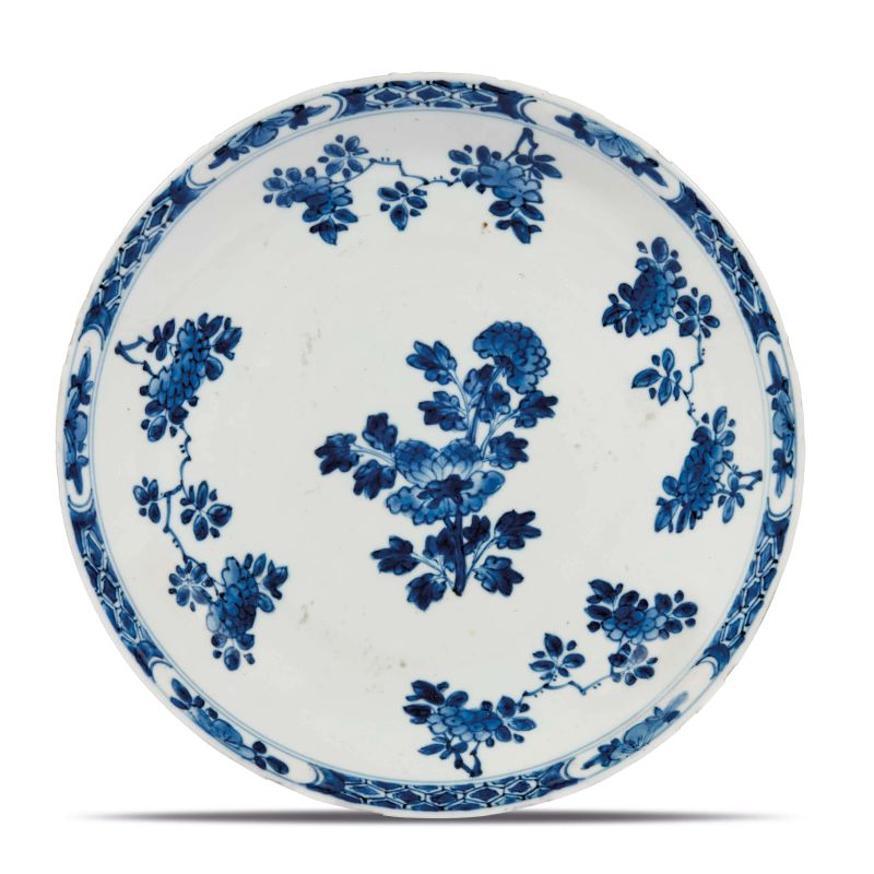 



A DISH, CHINA, QING DYNASTY, KANGXI, 18TH CENTURY  - Auction Asian Art | 东方艺术 - Pandolfini Casa d'Aste